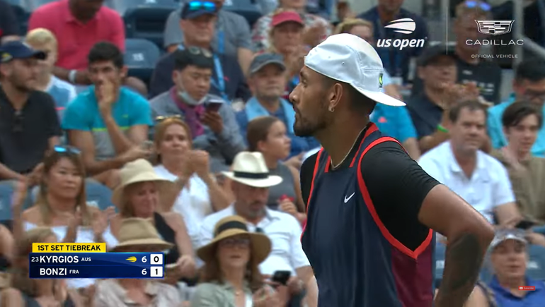 US Open: Kyrgios escupió en la red y se quejó del olor a marihuana que había en el estadio