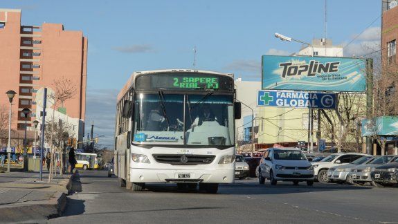 Tres líneas de colectivos cambian de recorrido en Parque Industrial