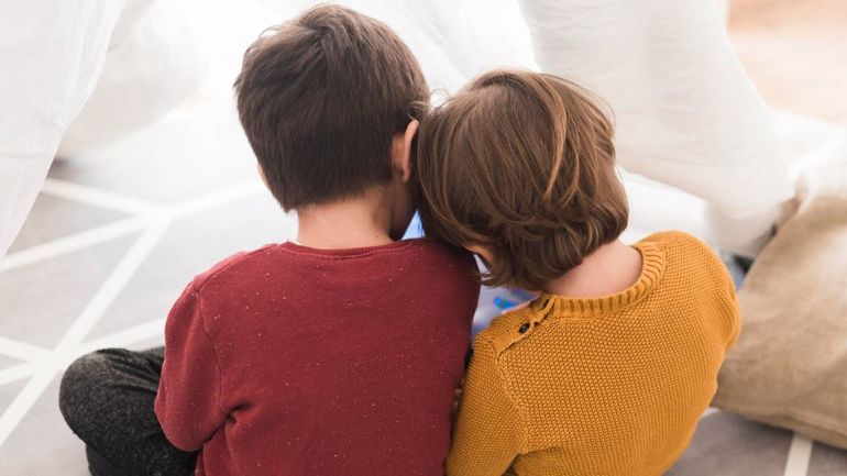 Murió su mamá y pese al pedido del padre, la Justicia definió que se queden con su tío