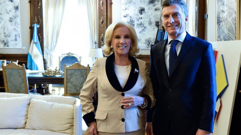 La Chiqui vuelve al ruedo con Macri