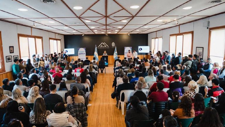 San Martín de los Andes recibe a especialistas para abordar la problemática de las adicciones