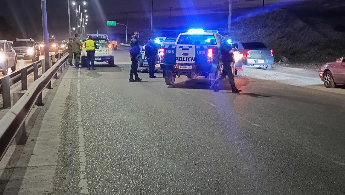 Este miércoles por la mañana se registró un choque fatal en Ruta 7 donde murió un motociclista arrastrado por un camión.