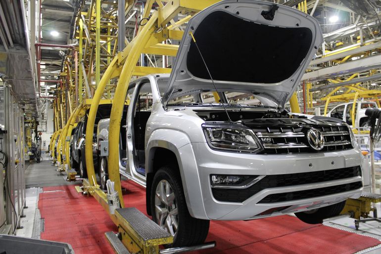 Las terminales importan hasta un 60% de los componentes de los vehículos que fabrican en el país. Foto: Volkswagen Las terminales importan hasta un 60% de los componentes de los vehículos que fabrican en el país. Foto: Volkswagen