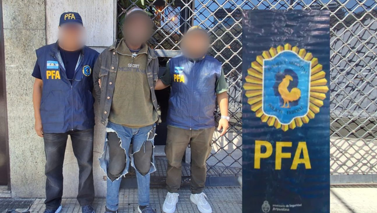 La detención de Ramón De León Pérez, principal sospechoso del femicidio de Olga Delina Quinteros se produjo en inmediaciones del Consulado de República Dominicana, en CABA. La detención de Ramón De León Pérez, principal sospechoso del femicidio de Olga Delina Quinteros se produjo en inmediaciones del Consulado de República Dominicana, en CABA.