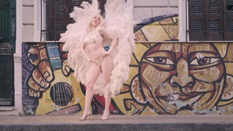 Mirá el nuevo video de la neuquina Militta Bora con muchos secretos