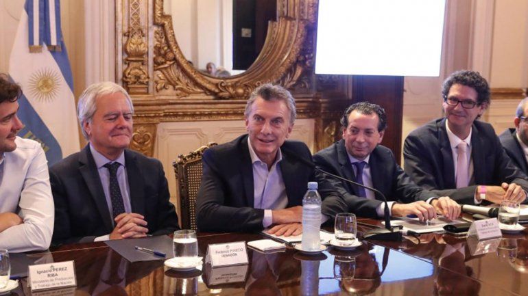 Macri: Poner más impuestos nos corta las piernas
