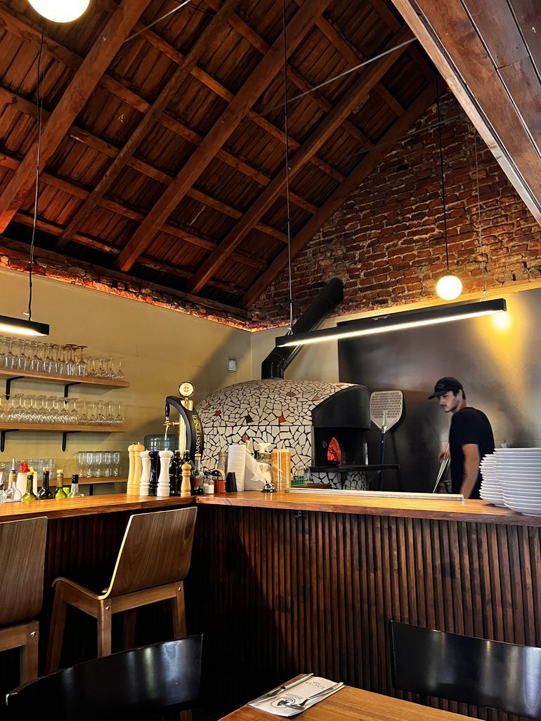 Boccon, deliciosas pizzas napolitanas en San Martín. Boccon, deliciosas pizzas napolitanas en San Martín.