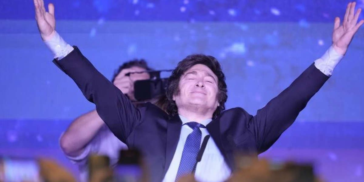 Con los brazos abiertos: la habilitación es una importante oportunidad para el Gobierno Nacional. Con los brazos abiertos: la habilitación es una importante oportunidad para el Gobierno Nacional.