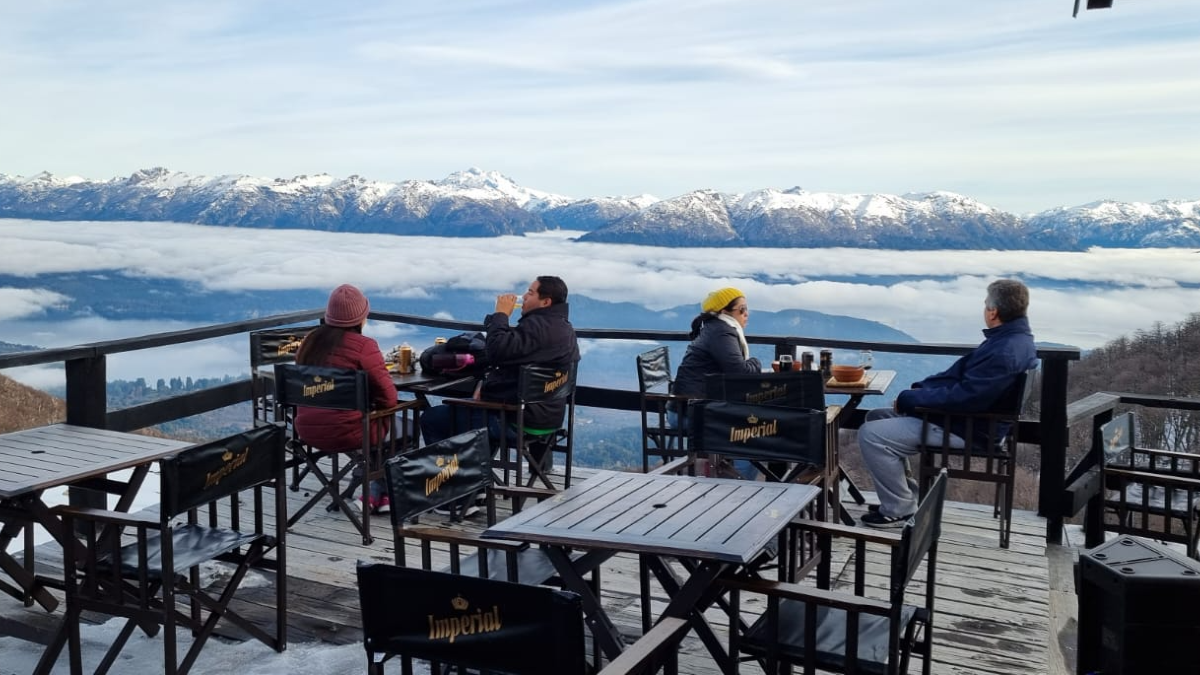 Hoteles y restaurantes de los centros de esquí bajo la lupa de AFIP thumbnail