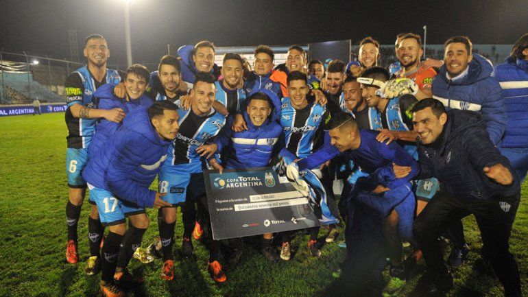 Almagro ha jugado cuatro amistosos y un cruce oficial de Copa ante Gimnasia de Jujuy.