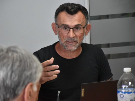 Tecnología en el aire: El plan de la Federación de Productores busca implementar el uso de drones para esparcir feromonas líquidas y combatir la carpocapsa de forma eficiente.