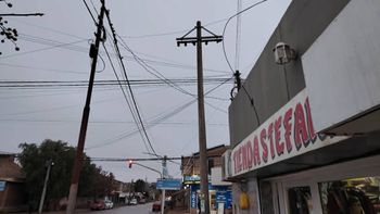 Vecinos de la ciudad se quedaron sin servicio de internet y cable. Vecinos de la ciudad se quedaron sin servicio de internet y cable.