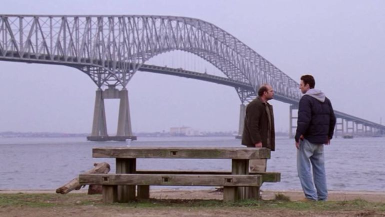 El puente Francis Scott Key en la serie The Wire. El puente Francis Scott Key en la serie The Wire.
