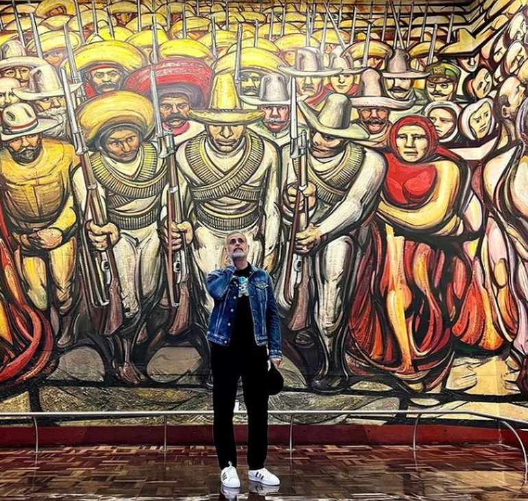 La inmensidad de la obra de Siqueiros tocó el alma del periodista.