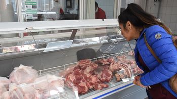 acordaron bajar los precios en cinco cortes de carne para las fiestas acordaron bajar los precios en cinco cortes de carne para las fiestas
