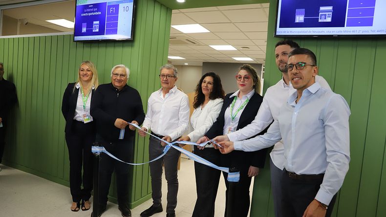 La cooperativa Calf tiene remodeladas oficinas en su sede histórica | LM Neuquen La cooperativa Calf tiene remodeladas oficinas en su sede histórica