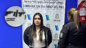 Fue detenida una de las sospechosas de matar a una mujer en Virrey del Pino, La Matanza. Fue detenida una de las sospechosas de matar a una mujer en Virrey del Pino, La Matanza.