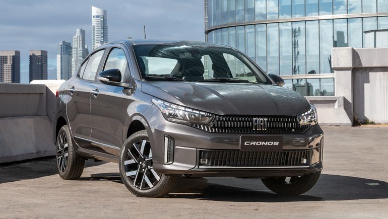 El Fiat Cronos es uno de los líderes en patentamietnos. Este es su precio en julio 2025.  Foto: Stellantis.
