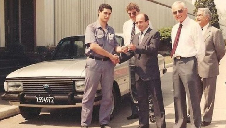 Emilio Félix Pogliotto, el cordobés que ganó en último Ford Falcon en un sorteo.