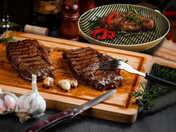 Se recomienda comer carne hasta cuatro veces por semana. Se recomienda comer carne hasta cuatro veces por semana.