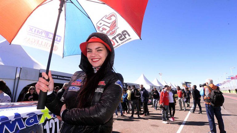 La segunda fecha del TC se corrió en Centenario y miles de personas disfrutaron de la fiesta.