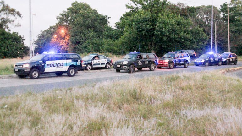 Ritondo ordenó 37 allanamientos y un espectacular operativo en el parque Pereyra Iraola. Todos ellos han sido infructuosos.