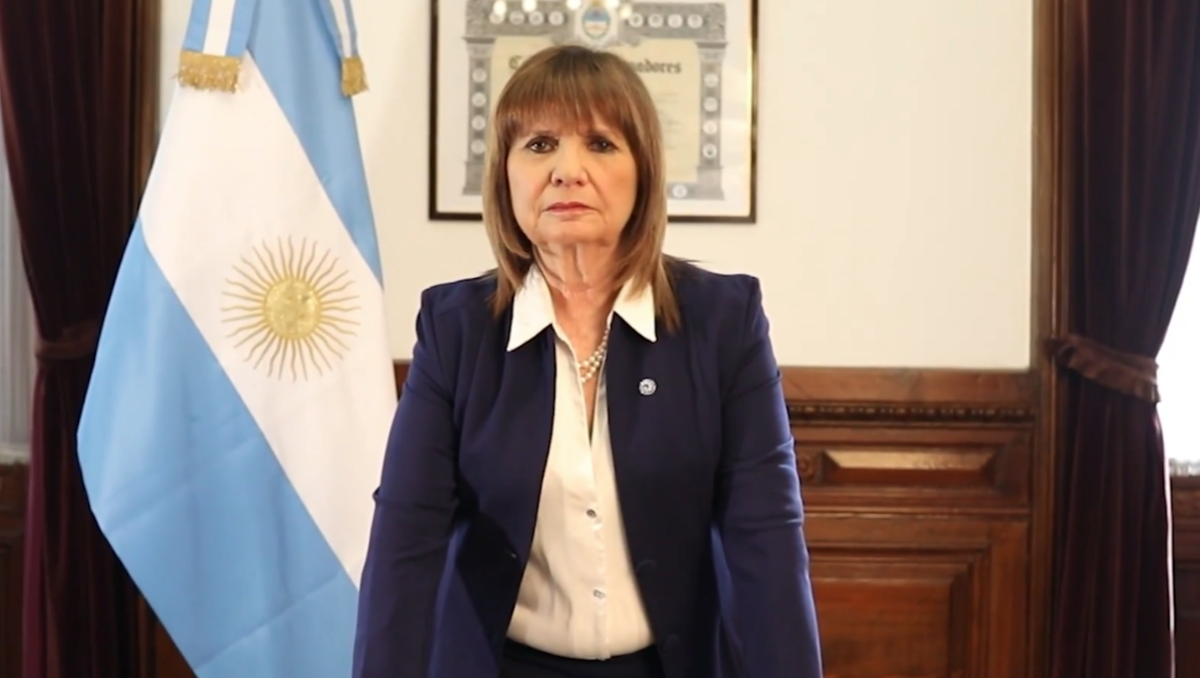 La senadora compartió un polémico video en sus redes sociales. 
