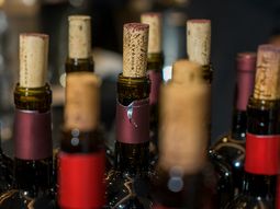 Las exportaciones de vino siguen en alza. Las exportaciones de vino siguen en alza.