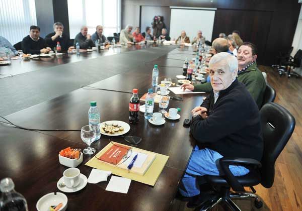 La escala salarial de la UOM en noviembre de 2024 prevé sueldos mínimos globales de referencia desde 727.823 pesos. La escala salarial de la UOM en noviembre de 2024 prevé sueldos mínimos globales de referencia desde 727.823 pesos.