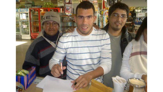 Carlitos Tevez pasó por Allen