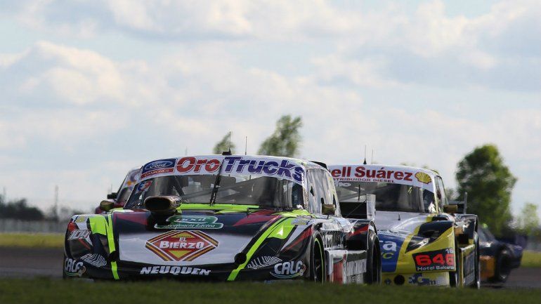 De la Iglesia tuvo problemas de motor en La Plata pero sigue expectante