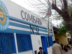 La joven regresó por sus propios medios a la casa de su madre en la localidad de Cipolletti. La joven regresó por sus propios medios a la casa de su madre en la localidad de Cipolletti.