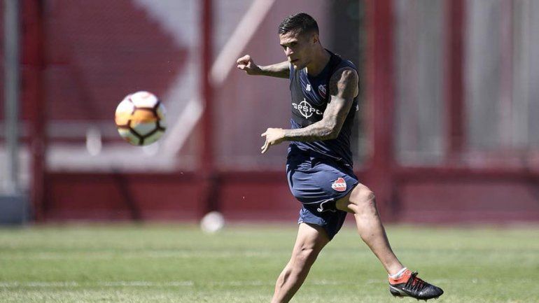 Finalmente el lateral no sufrió desgarro y puede estar mañana.