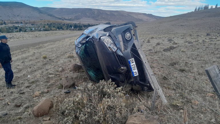 Un fuerte vuelco dejo tres heridos.