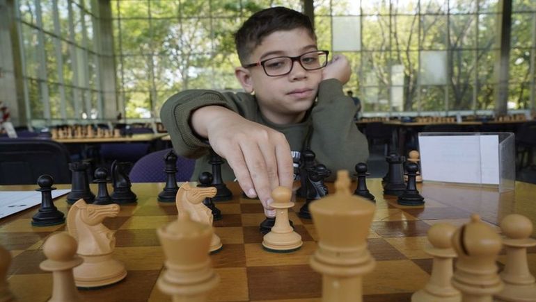 El niño prodigio argentino logró un nuevo hito en el ajedrez