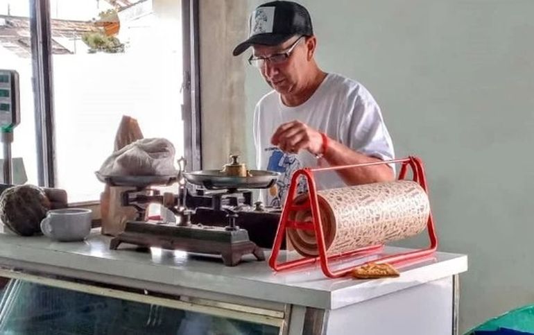 Chubut: durante 28 años, Rogelio fue empleado del Correo. Ahora tiene un almacén. Chubut: durante 28 años, Rogelio fue empleado del Correo. Ahora tiene un almacén.