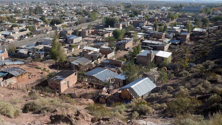 Tomas: 3 de cada 10 familias tienen los papeles en regla