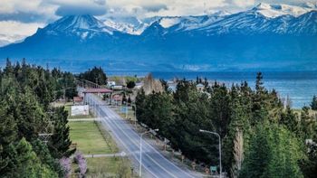 Los Antiguos también está a tiro del Parque Patagonia, otro atractivo natural del norte de Santa Cruz. Los Antiguos también está a tiro del Parque Patagonia, otro atractivo natural del norte de Santa Cruz.
