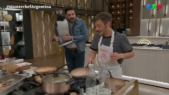 un amigo de betular sorprendio en las cocinas de masterchef celebrity un amigo de betular sorprendio en las cocinas de masterchef celebrity