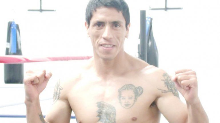 Gastón Vega peleará mañana en el Parque Central.