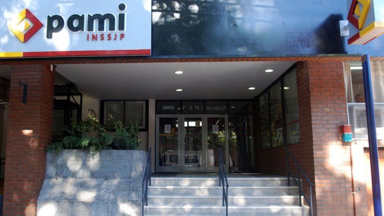 Clínicas suspenden la atención de guardias de PAMI