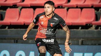 Facundo Farías, delantero santafesino. Facundo Farías, delantero santafesino.