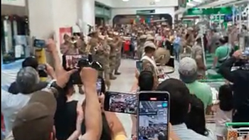 ¡sorpresa mundial! la banda del ejercito toco muchachos en un super neuquino ¡sorpresa mundial! la banda del ejercito toco muchachos en un super neuquino