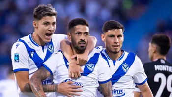 El ex River Lanzini abrió el marcador. El ex River Lanzini abrió el marcador.