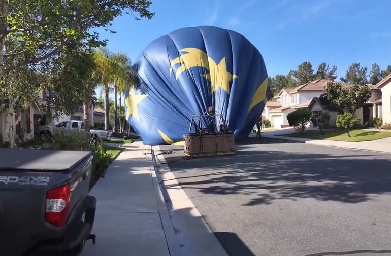 Un vecino ya había advertido que la vivienda se encontraba dentro de la trayectoria habitual de los globos. Un vecino ya había advertido que la vivienda se encontraba dentro de la trayectoria habitual de los globos.