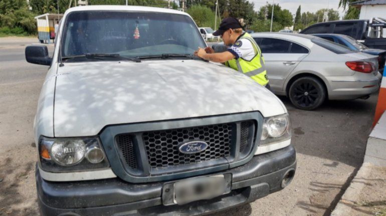 Lo atraparon en Cipolletti manejando una camioneta robada