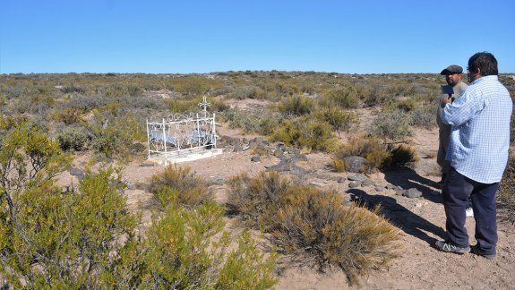 pehuenches piden por las tierras de un yacimiento