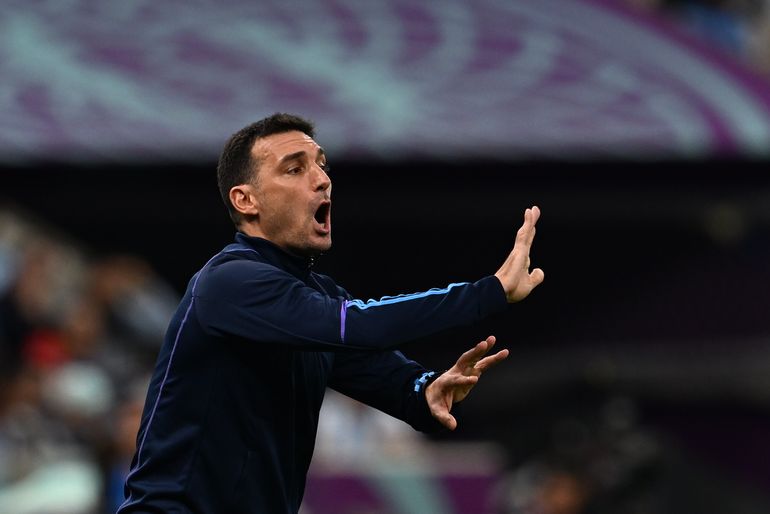 ¿Sorpresas? Sin Acuña, el equipo que prepara Scaloni para la semi