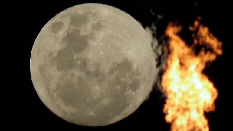 Las fotos de la Luna Azul de Halloween en Neuquén