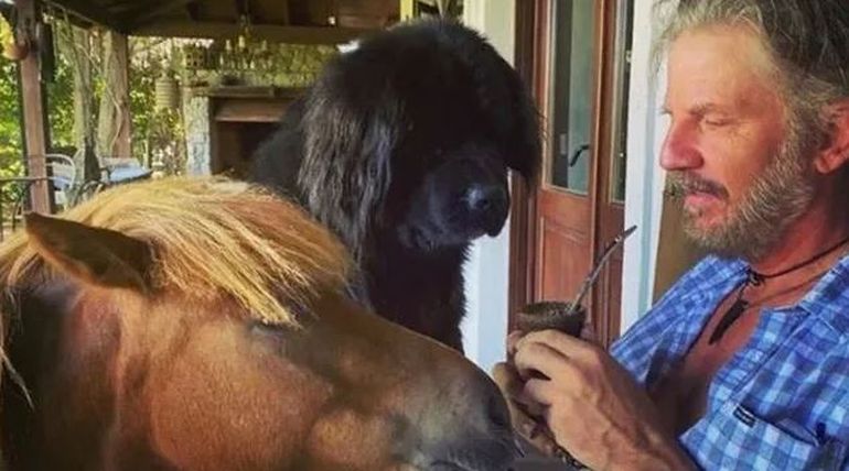 Cómo es la nueva mascota de Facundo Arana que causó impresión